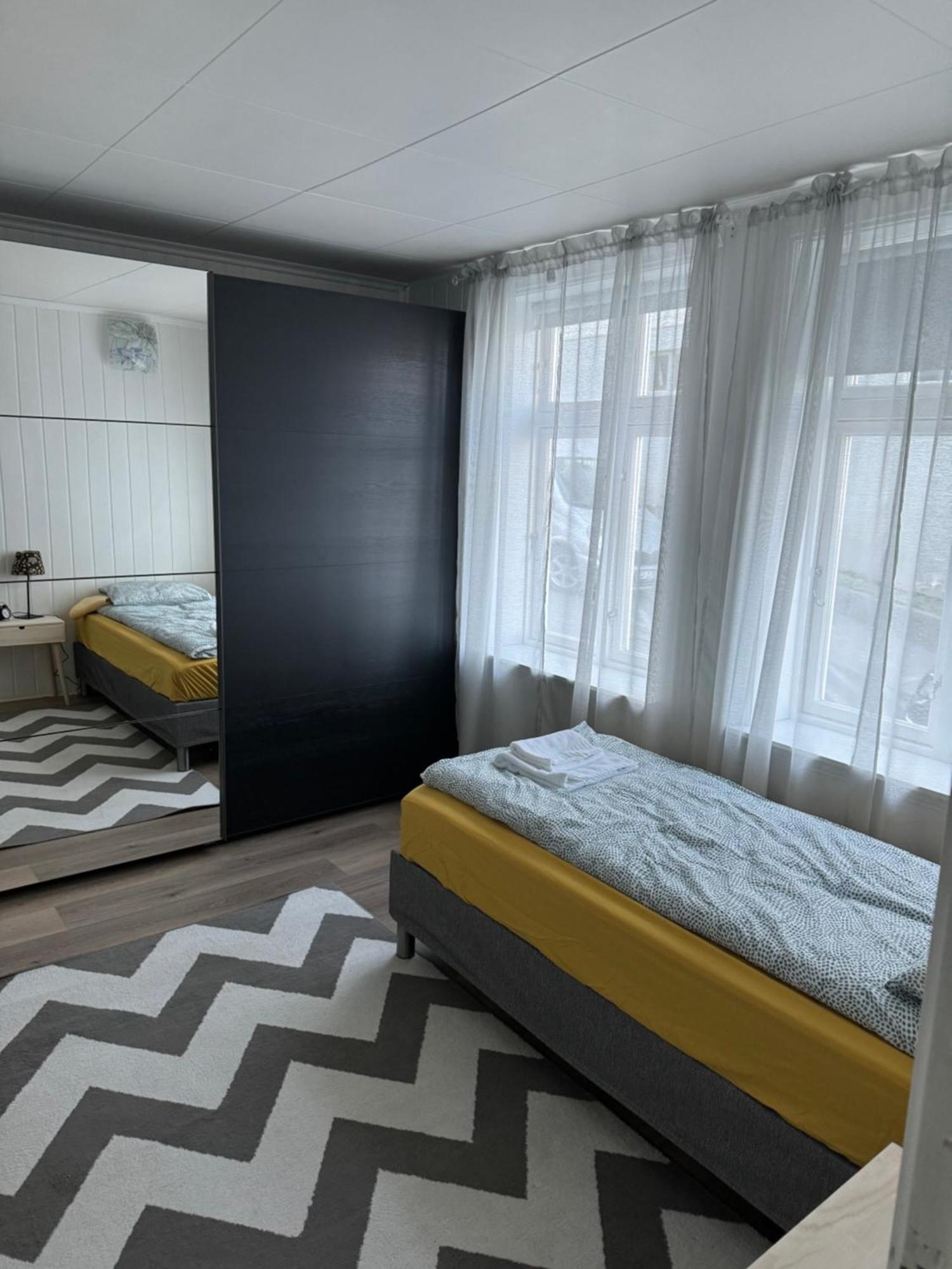 Duzy Apartament W Centrum Alesund Exterior photo